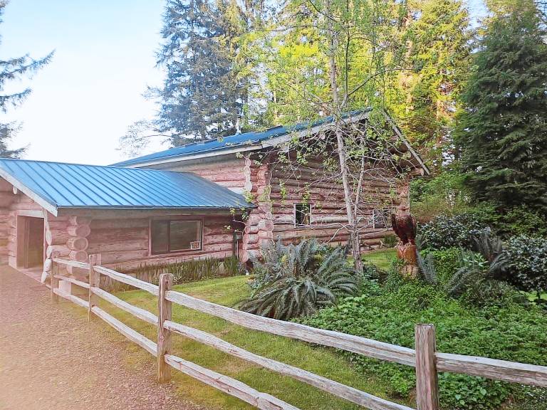 Lodge  Sekiu