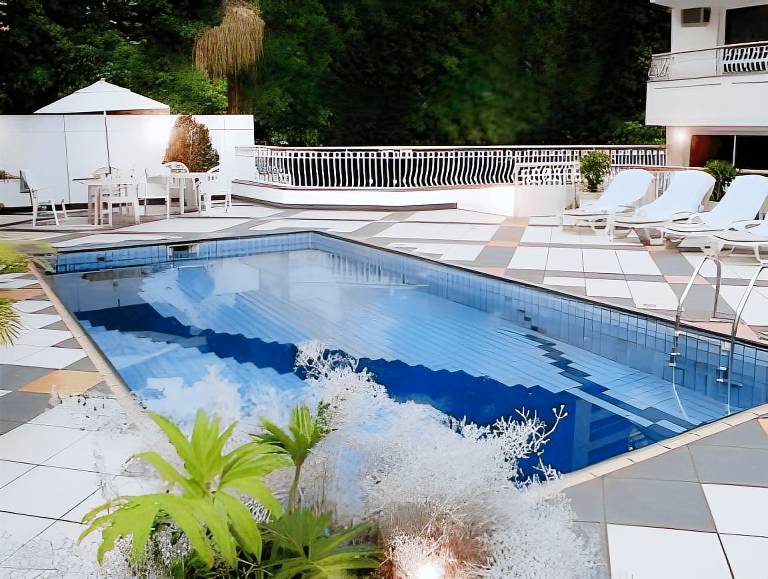 Serviced apartment with BBQ, terrace & pool | Pet-friendly — photo 2