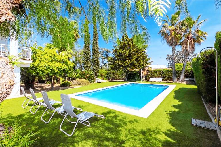 Villa Nulles