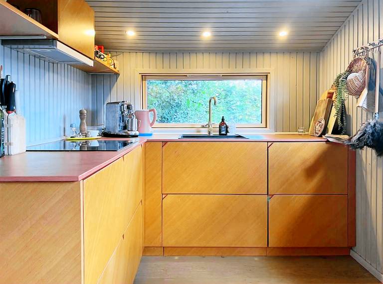 Family-oriented vacation home with barbecue, terrace & garden | Beach nearby | Suitable for remote work | Pet-friendly — photo 5