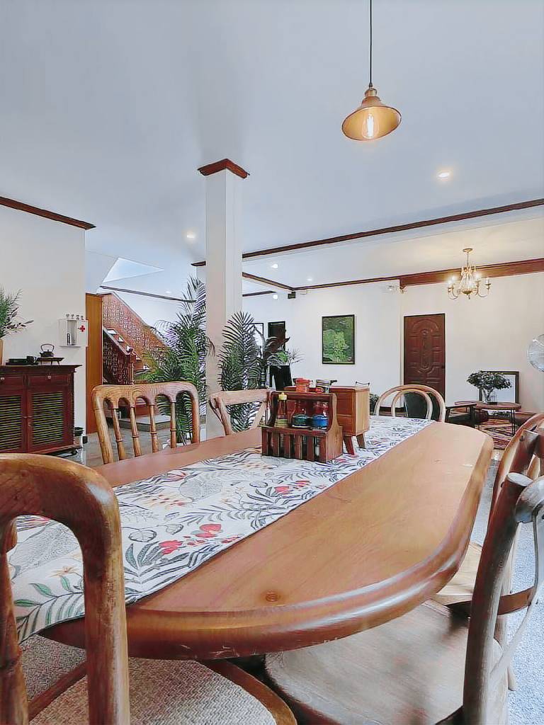 Villa with hot tub, yard & barbeque | Near Wat Suan Dok | Good for workation | Dogs allowed — photo 3