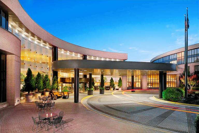 DoubleTree by Hilton Washington Dulles Airport in Fairfax, VA