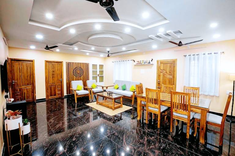 House Paradise beach