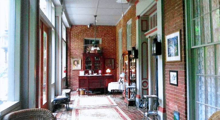 Corners Mansion Inn - A Bed and Breakfast — photo 4