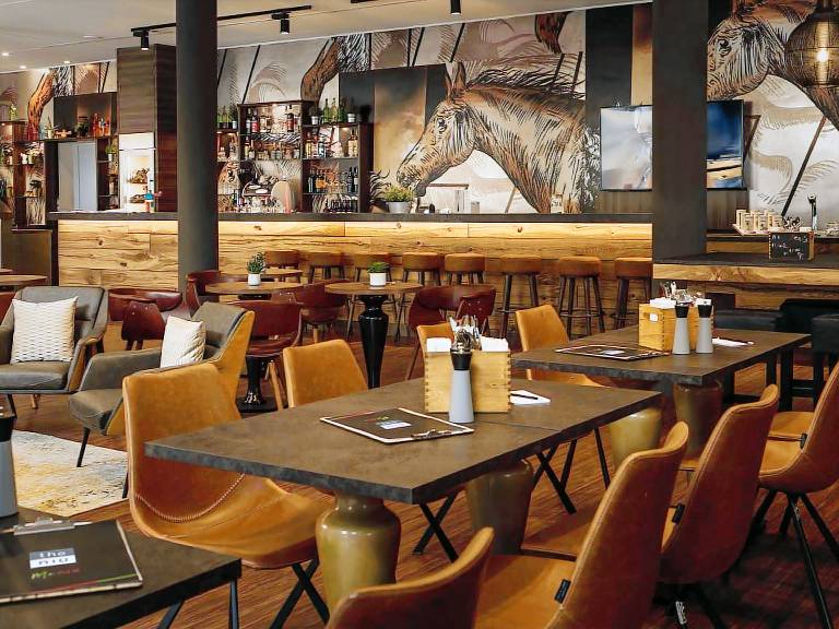 Holiday Inn – the niu, Saddle Furth by IHG — photo 4