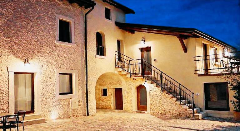 House with pool in Cavaion Veronese