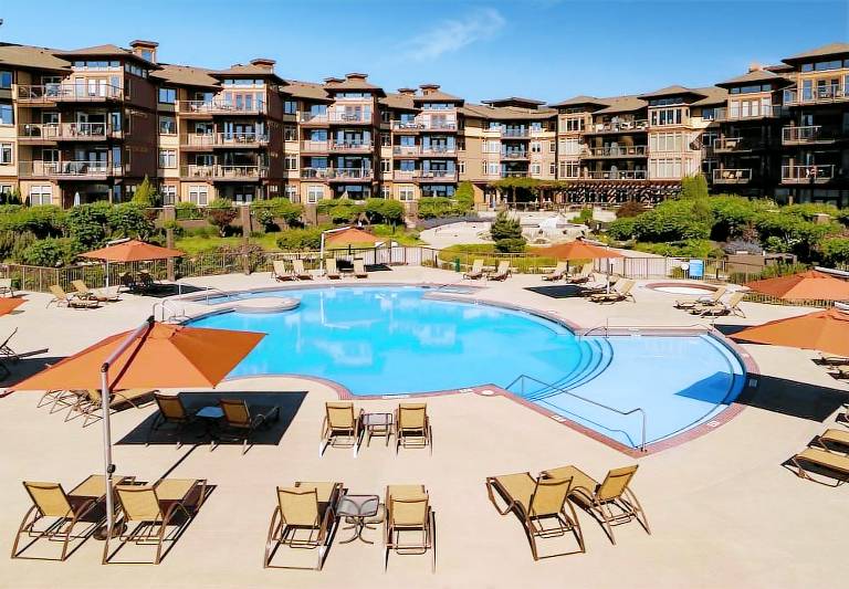 Resort  West Kelowna