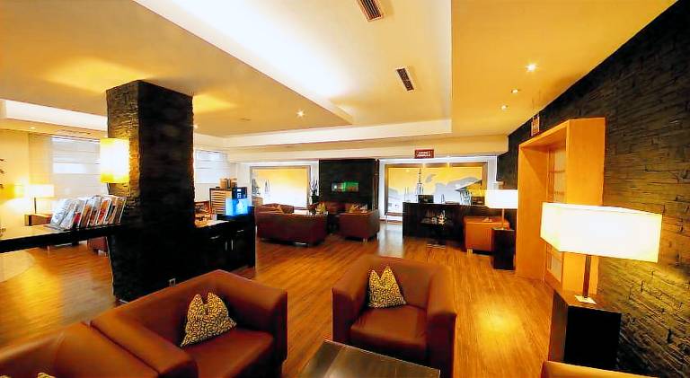NOVINA HOTEL Sudwestpark — photo 2