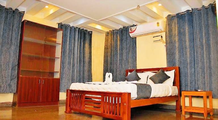 Revive Inn Pondy Rooms & Villa