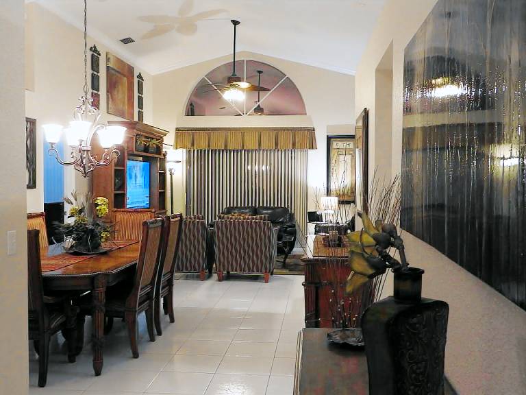 Delray Beach, 3 bed home with heated salt pool, no neighbors behind, netflix, — photo 5