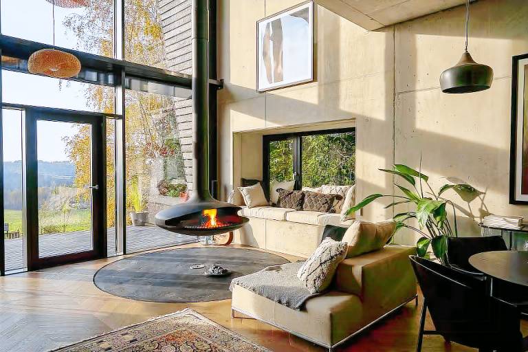 Designhaus mit japanischer Holzfassade im Allg&auml;u