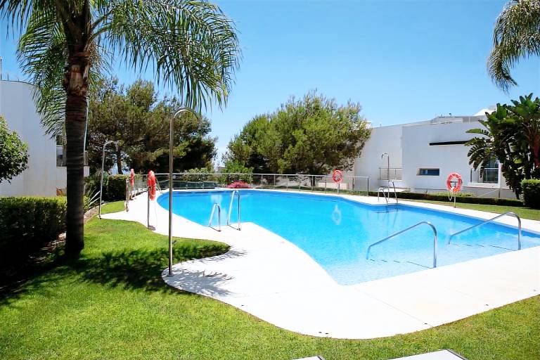 Fully equipped vacation home with terrace, pool & grill | Suitable for remote work | Pets are welcome — photo 3