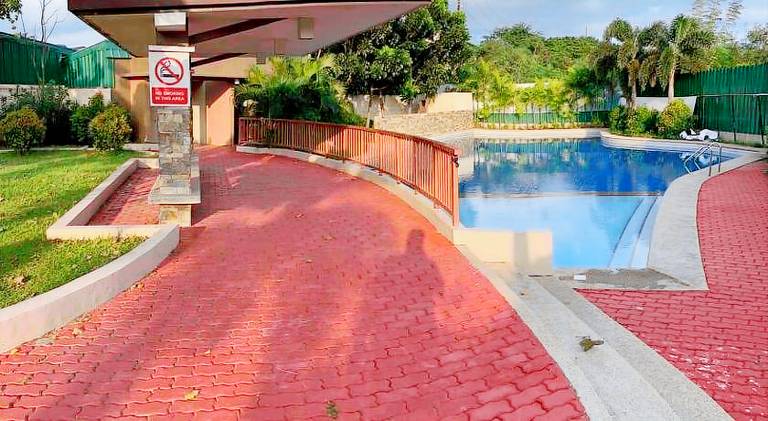 Vacation home with pool & garden — photo 3