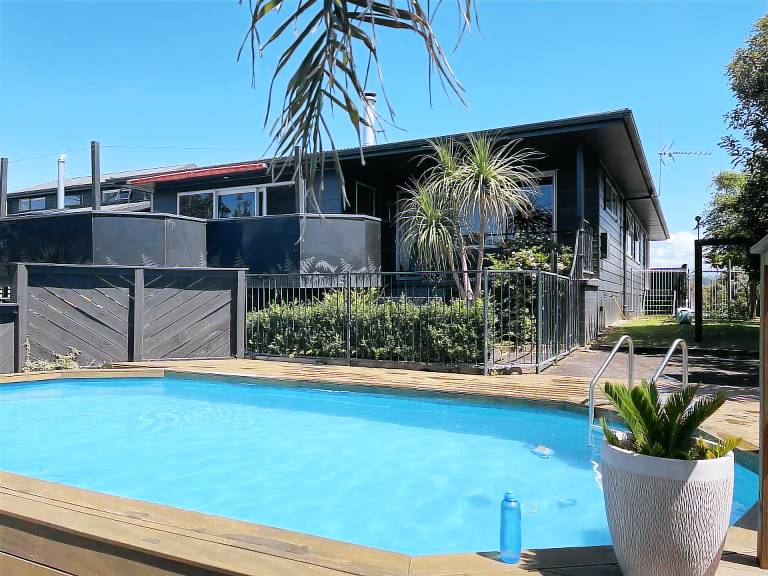 House  Papamoa Beach