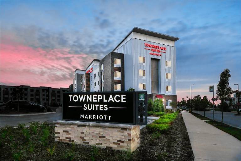 TownePlace Suites by Marriott Milwaukee Oak Creek — photo 4