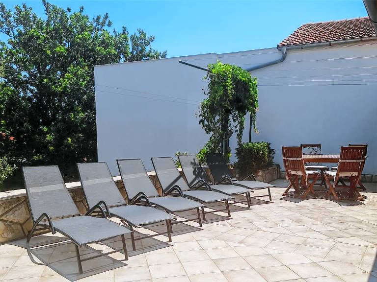 House with sauna, jacuzzi & terrace — photo 3