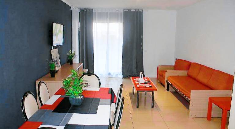House with pool | Beach nearby | Pets allowed — photo 4