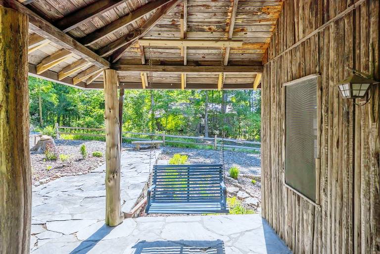 Pine Knot Cabin Pet-Friendly & 3 min. to Lake James! — photo 5