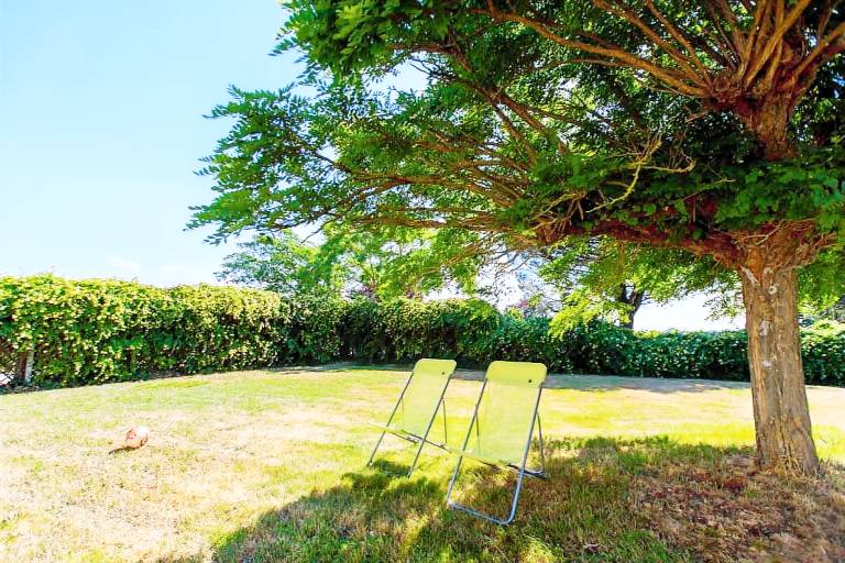 Fully equipped pleasant gite with barbeque, patio & yard | Pets allowed — photo 2