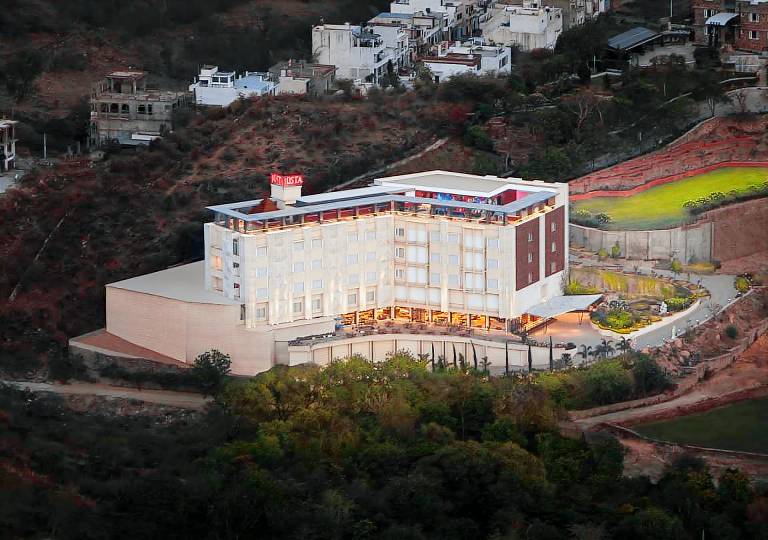 juSTa Sajjangarh Resort & Spa