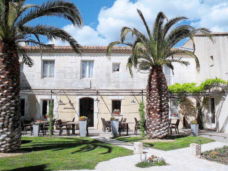 Val Baussenc, The Originals Relais (Relais du Silence) in Maussane-les-Alpilles