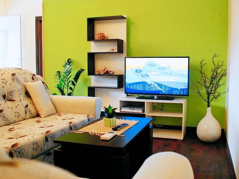 Fully equipped nice house with garden, grill & patio | Pets are welcome — photo 4