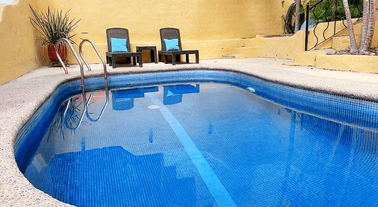 House with pool | Pets allowed — photo 2