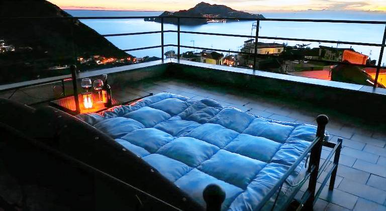 House with yard, barbecue & jacuzzi — photo 4