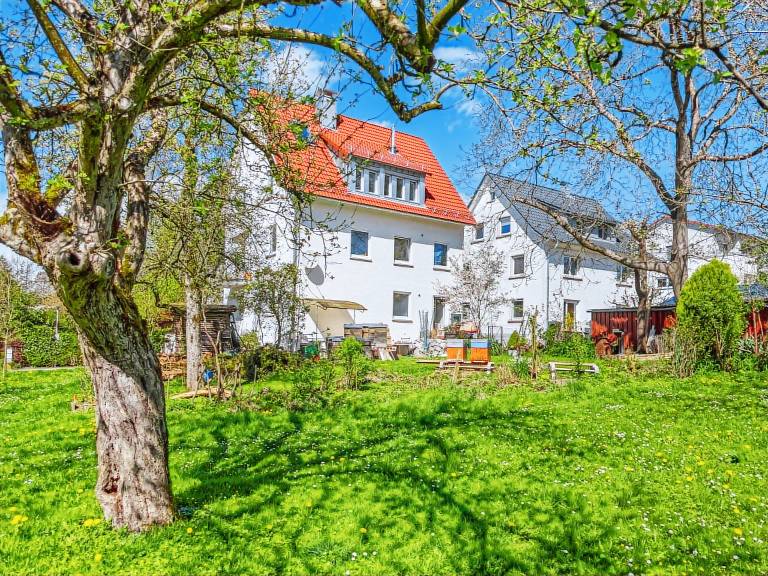 Holiday Apartment 'Ferien Am Lipbachpark' with Private Terrace and Wi-Fi in Tuebingen