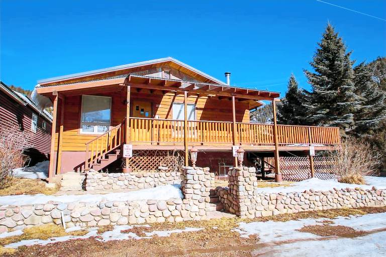 Cabin Red River