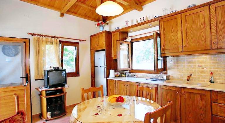 House with 1 room for 6 persons — photo 3