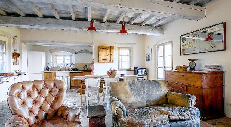 Vacation home with barbecue, terrace & pool | Perfect for remote work | Pets allowed — photo 5