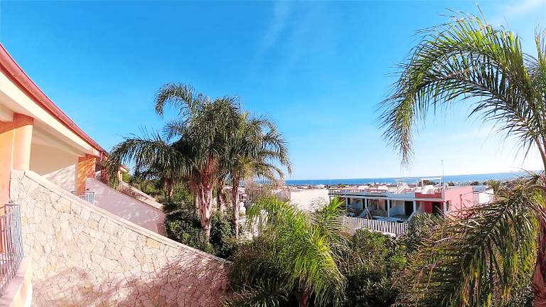 Villa with terrace & garden | Sea view — photo 5