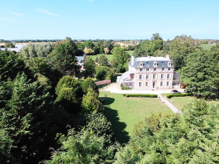 Bed & Breakfast  Bayeux