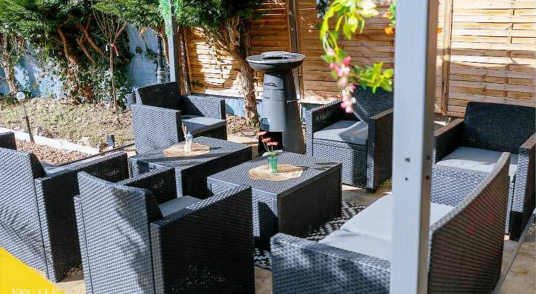 Escale secrete Montargis Jacuzzi Terrasse Parking gratuit — photo 5