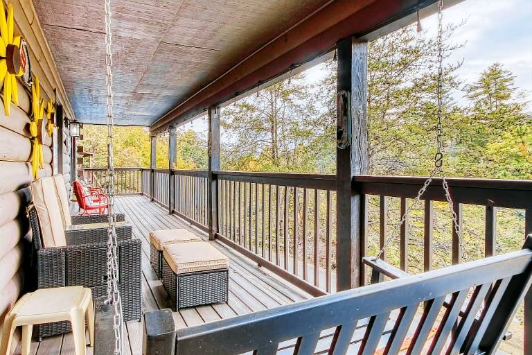 ER26 - Sasquatch Inn - Great Location! Close To Town Resort Pool! — photo 4