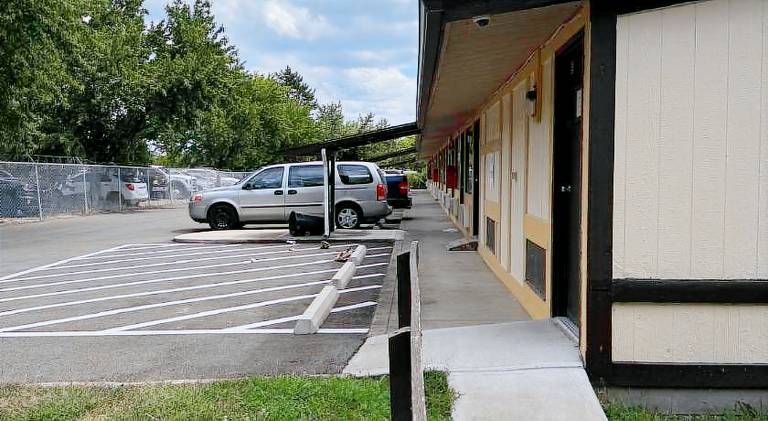 Budgetel Inn & Suites — photo 4