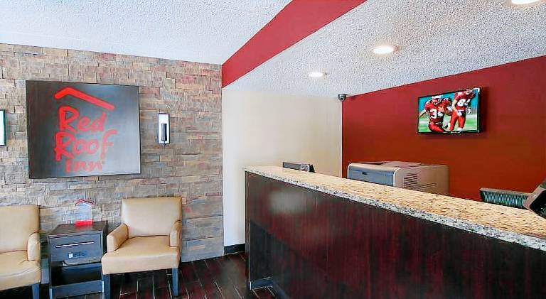 Red Roof Inn Springfield, IL — photo 5