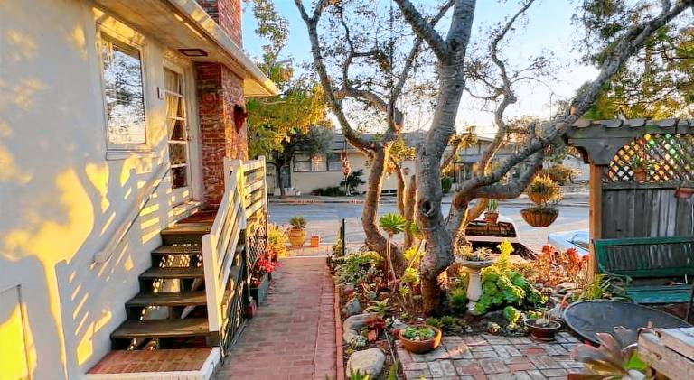 Carmel Garden Inn — photo 3