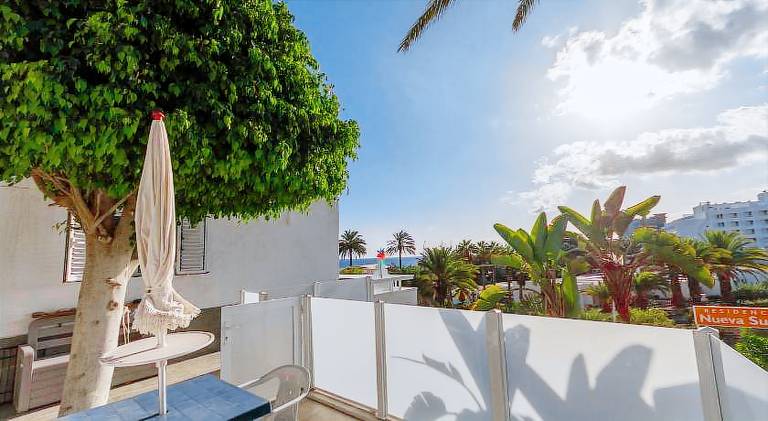 Terraced 2 bedroom beach rental — photo 3