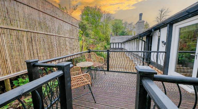 Vacation home with jacuzzi | Pets allowed — photo 3