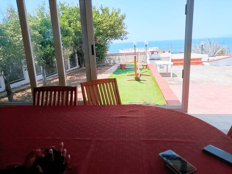 Fully equipped wonderful house with garden, fast internet & terrace | Beach view | Good for workation | Pet-friendly — photo 2