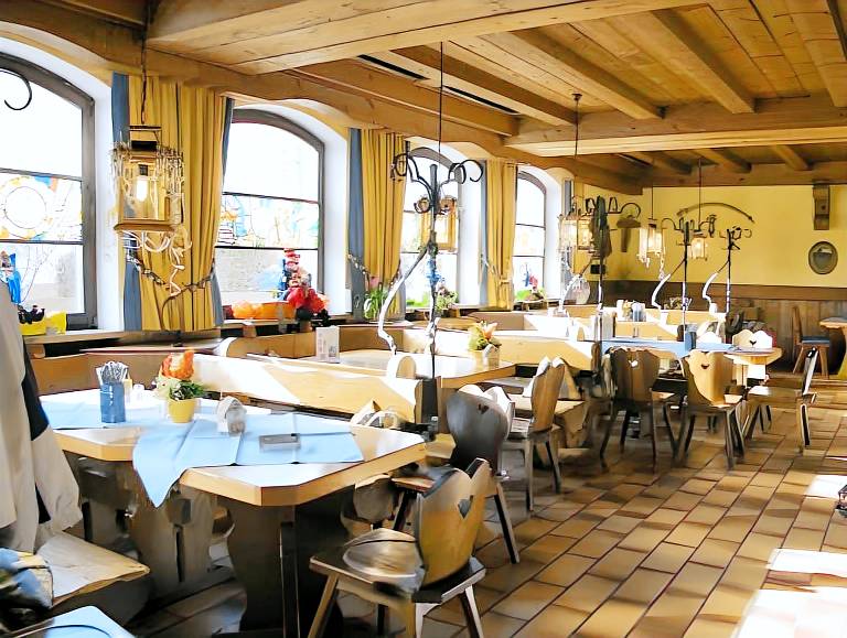 Hotel Zum Goldenen Hirsch — photo 2