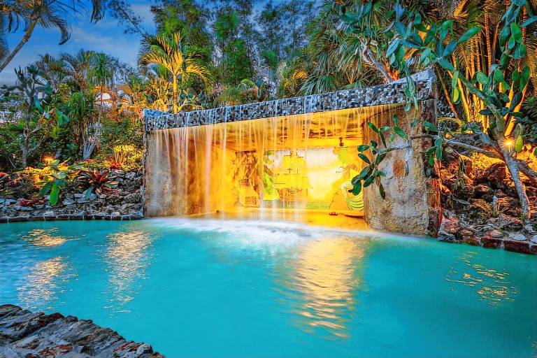 Vacation home with yard & private pool | Garden view in Jupiter, FL
