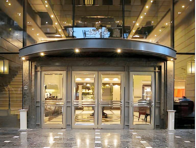 Plaza El Bosque Ebro