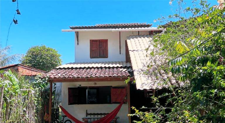 Rental apartment with yard in Cairu
