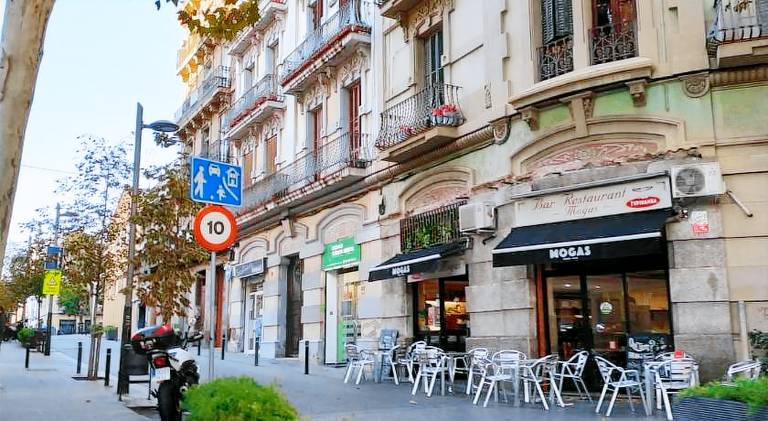 Beautiful apartment | Next to Magic Fountain of Montjuïc | Dogs allowed — photo 3