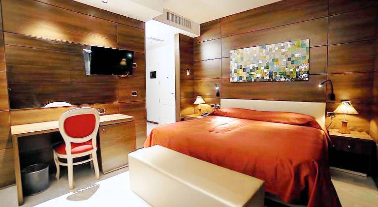 Family Center Hotel