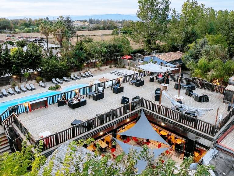 Mobile home with terrace & heated pool | Pets are welcome — photo 3