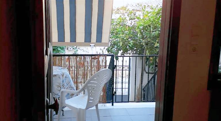 Apartment with terrace — photo 3